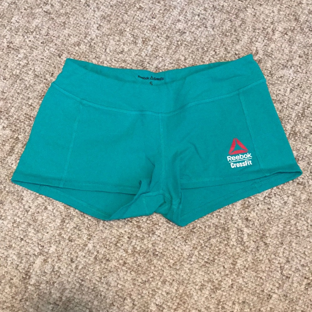 Reebok Chase Booty Short